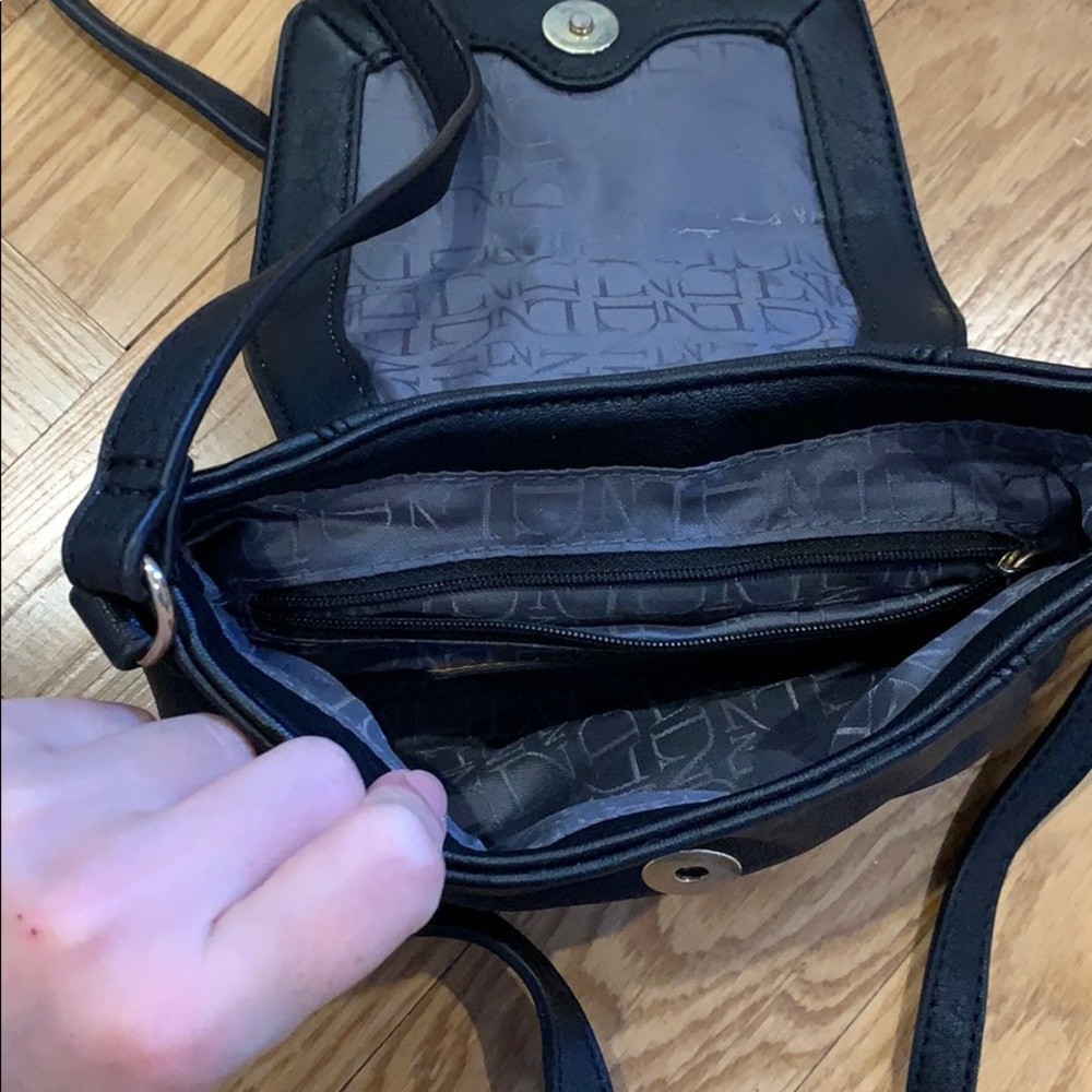 Danielle Nicole Black Small Cross Body Bag - image 7